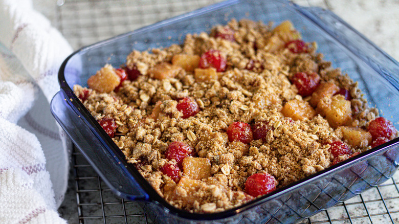 easy pineapple cherry crisp