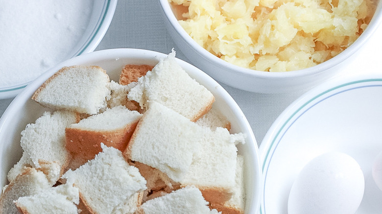 Bread cubes in bowl