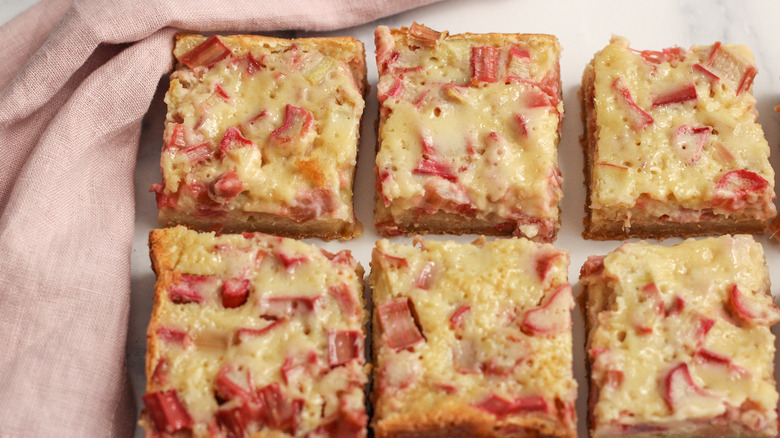 cut rhubarb custard bars