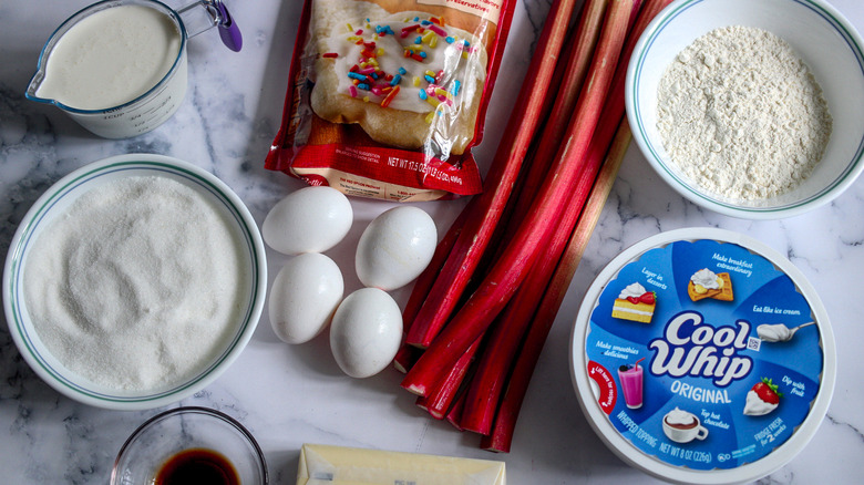 rhubarb custard bar ingredients