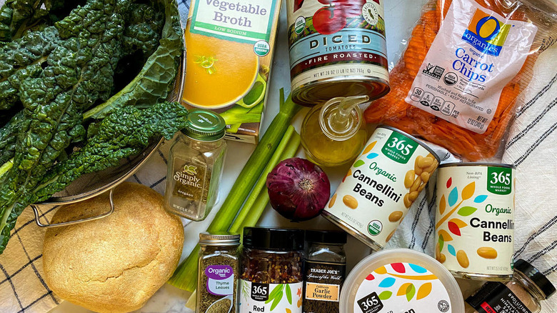 Ingredients to make ribollita