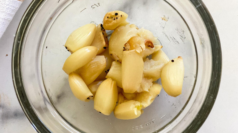 Roasted garlic pulp in bowl