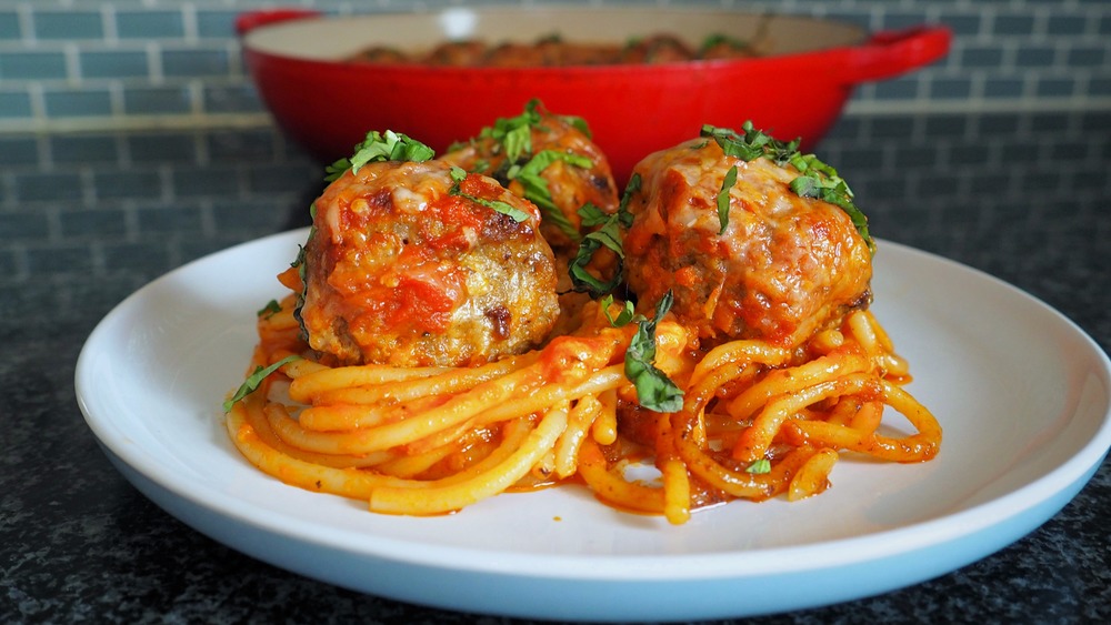 what to serve with this Easy spaghetti and meatballs casserole