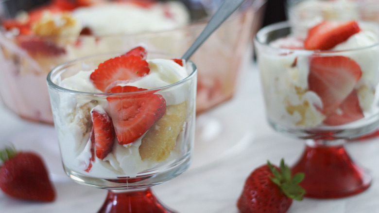 Easy Strawberry Punch Bowl Cake Recipe