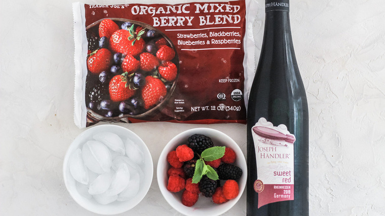 ingredients for easy wine slushie