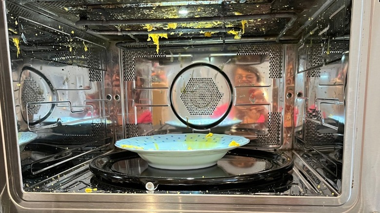 egg explosion in microwave