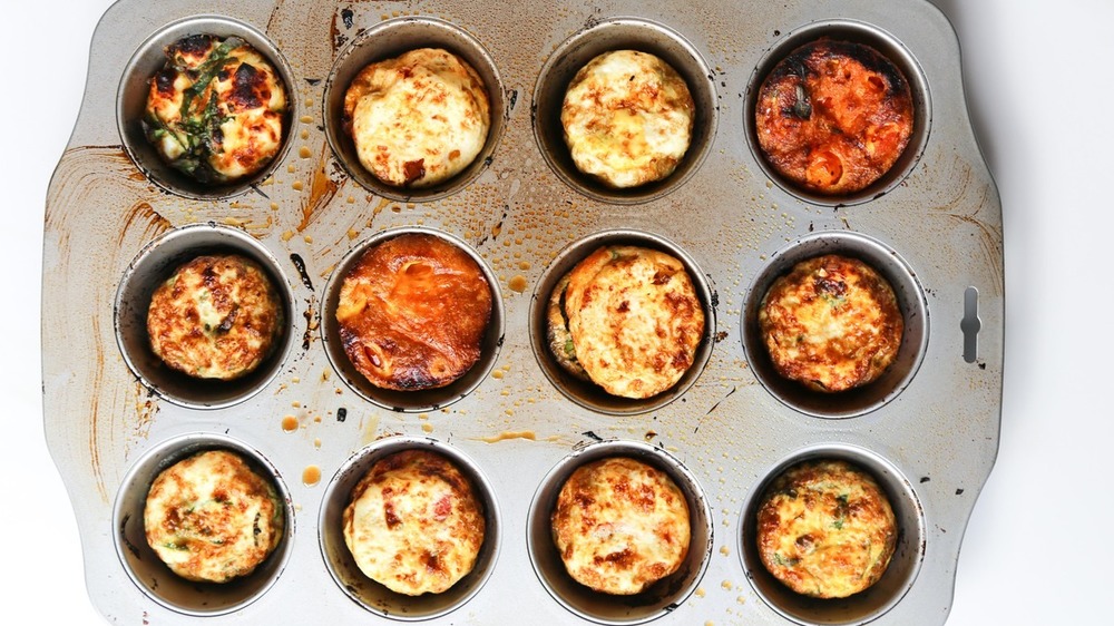 egg muffin recipe out of the oven 