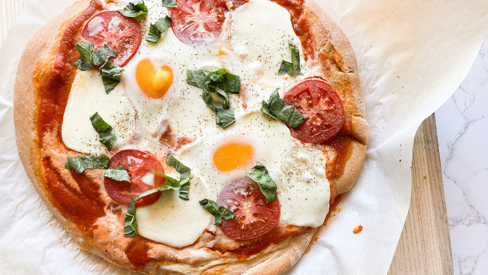 egg pizza baked