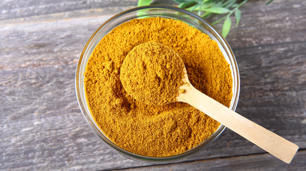 Curry powder in a glass bowl