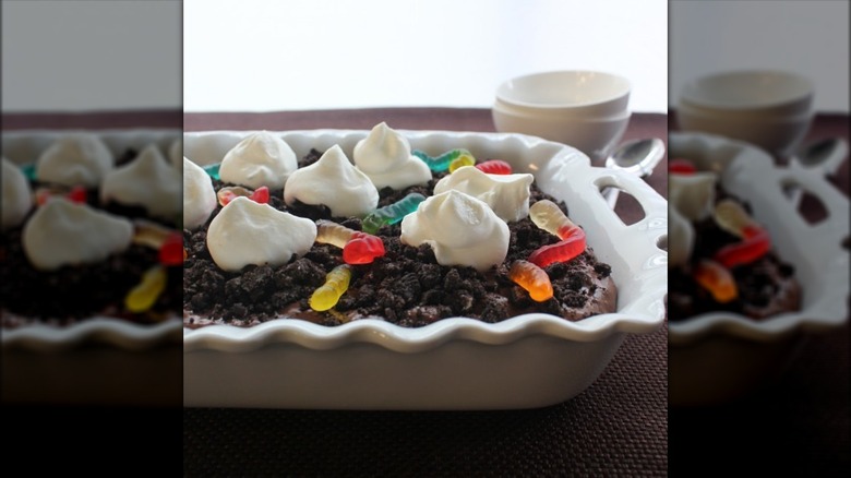 Emeril Lagasse's Graveyard Pudding