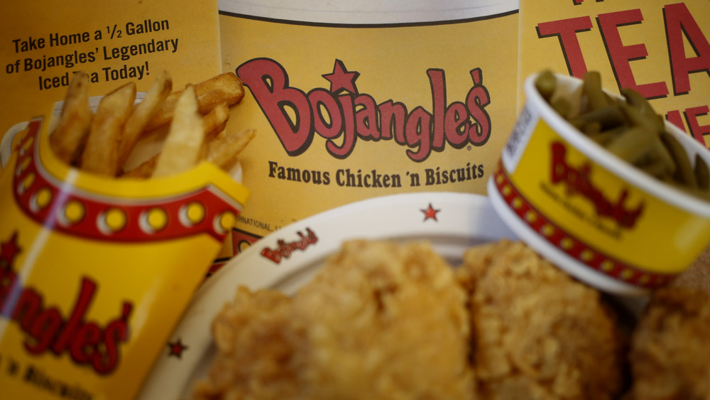 Tray of food from Bojangles