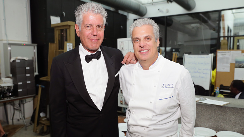 Anthony Bourdain and Eric Ripert smiling