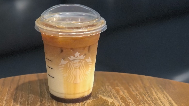 Starbucks Iced Crisp Apple Macchiato