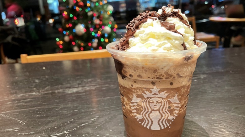 Starbucks Holiday 2022 Peppermint Mocha Frappuccino