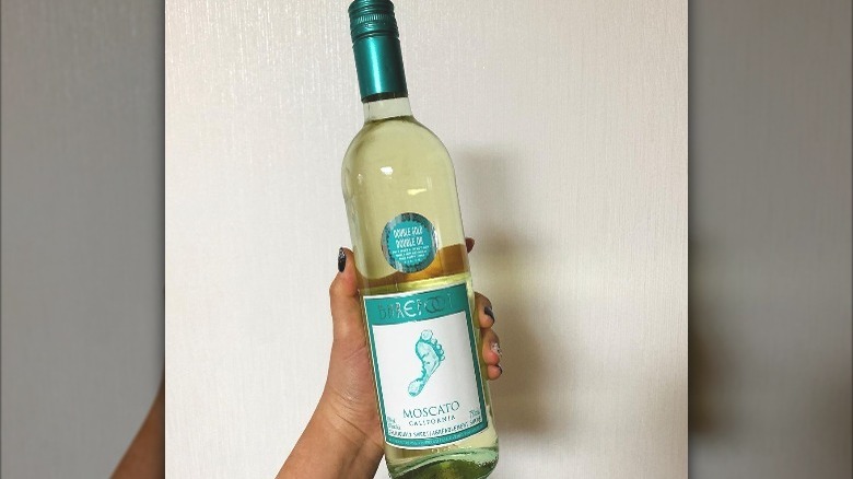 Barefoot Moscato Wine