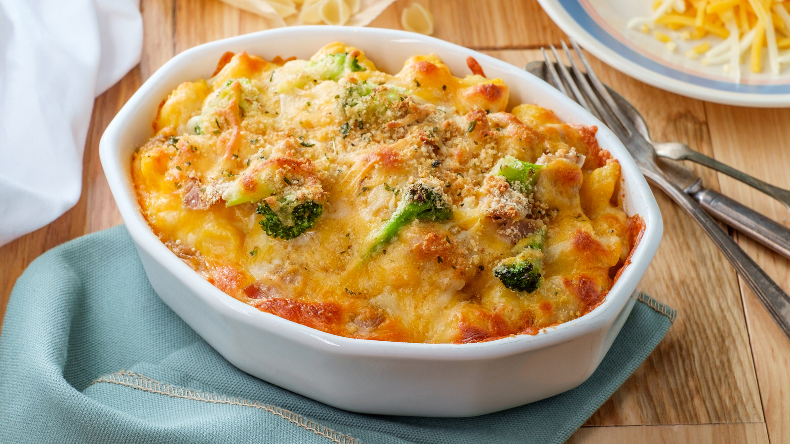 What is a Casserole and What Does it Contain?