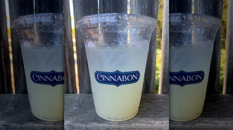 A cup of classic lemonade from Cinnabon