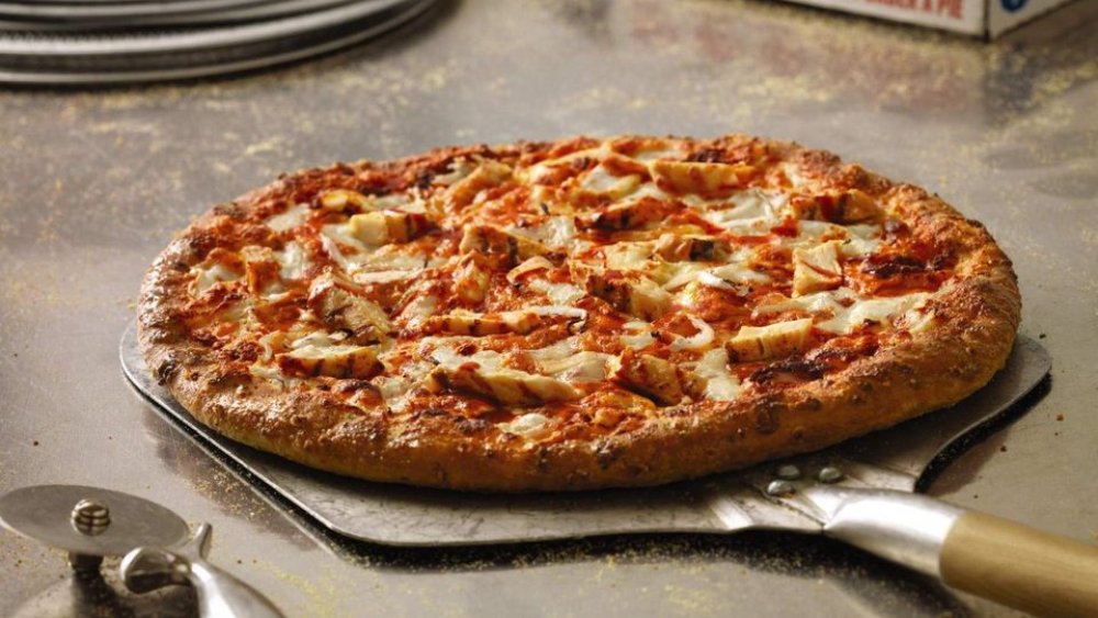 domino's buffalo chicken pizza