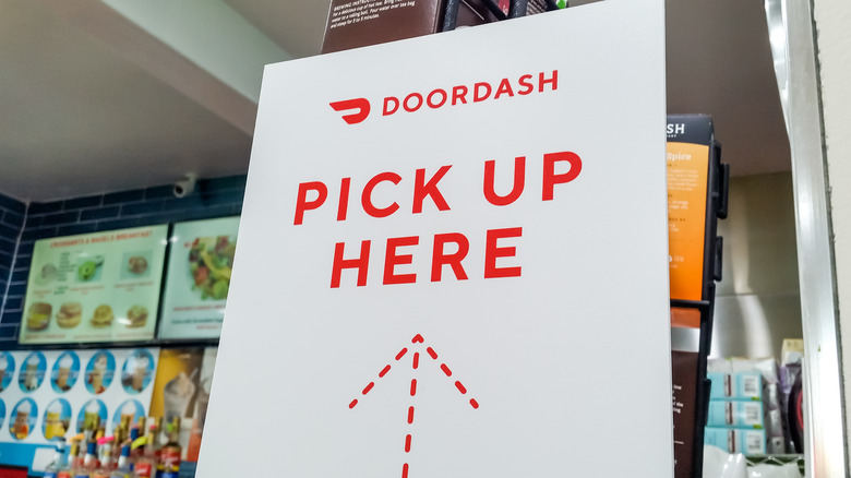 DoorDash pick-up sign in restaurant 