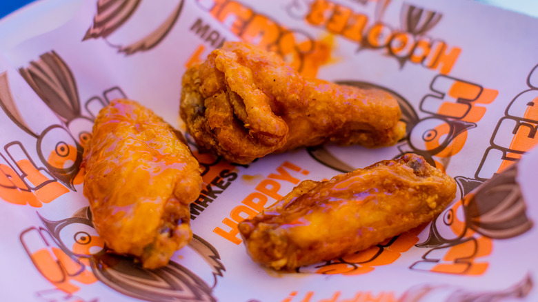 Hooters Honey Chipotle Wing