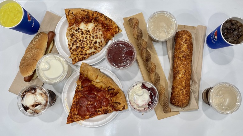 Every Item At The Costco Food Court Ranked
