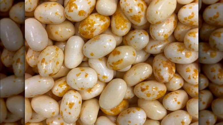 Many Caramel Corn jellybeans