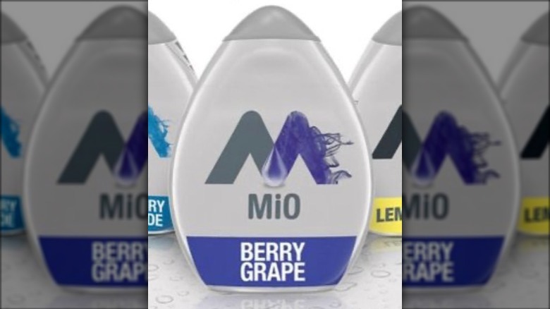 MiO Berry Grape liquid water enhancer