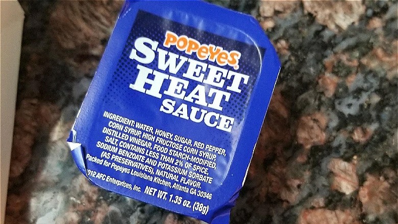 Fast food sauce container