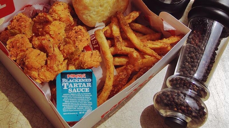 Fried chicken with dipping sauces