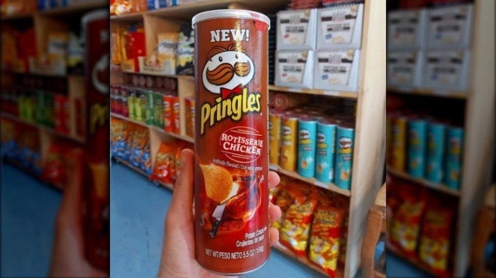 Pringles Rotisserie Chicken flavor chips