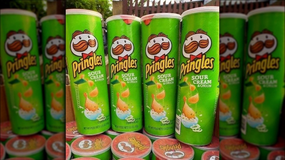 Pringles Sour Cream & Onion flavor chips