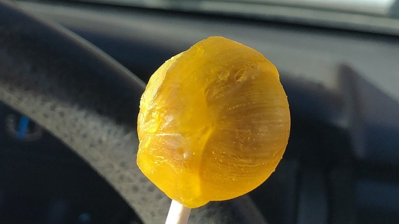 Lemon Tootsie Pop