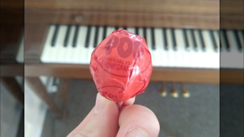 Pomegranate Tootsie Pop