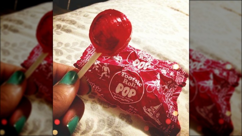 Raspberry Tootsie Pop