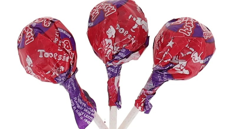 Wild Cherry Berry Tootsie Pop