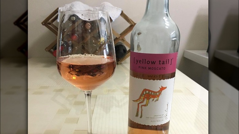 Yellow Tail Pink Moscato