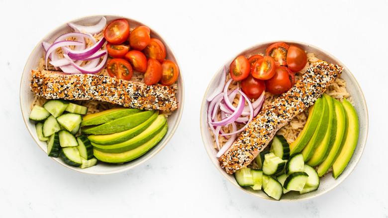 everything bagel salmon bowls