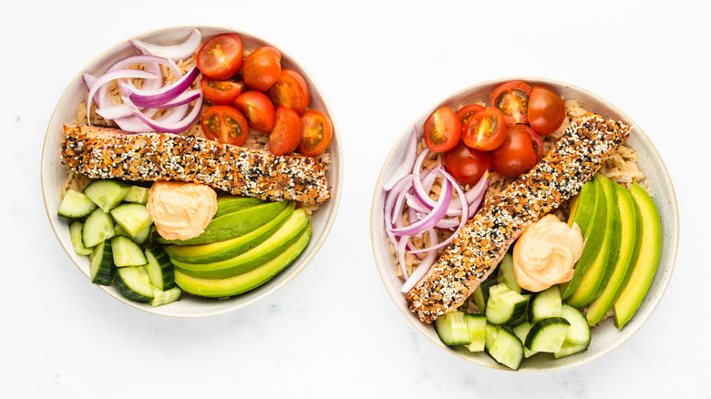 everything bagel salmon bowls