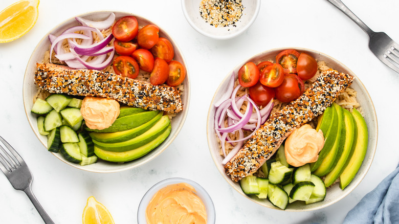 everything bagel salmon bowls