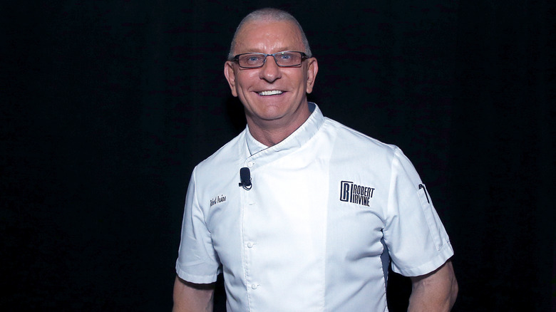 Chef Robert Irvine posing