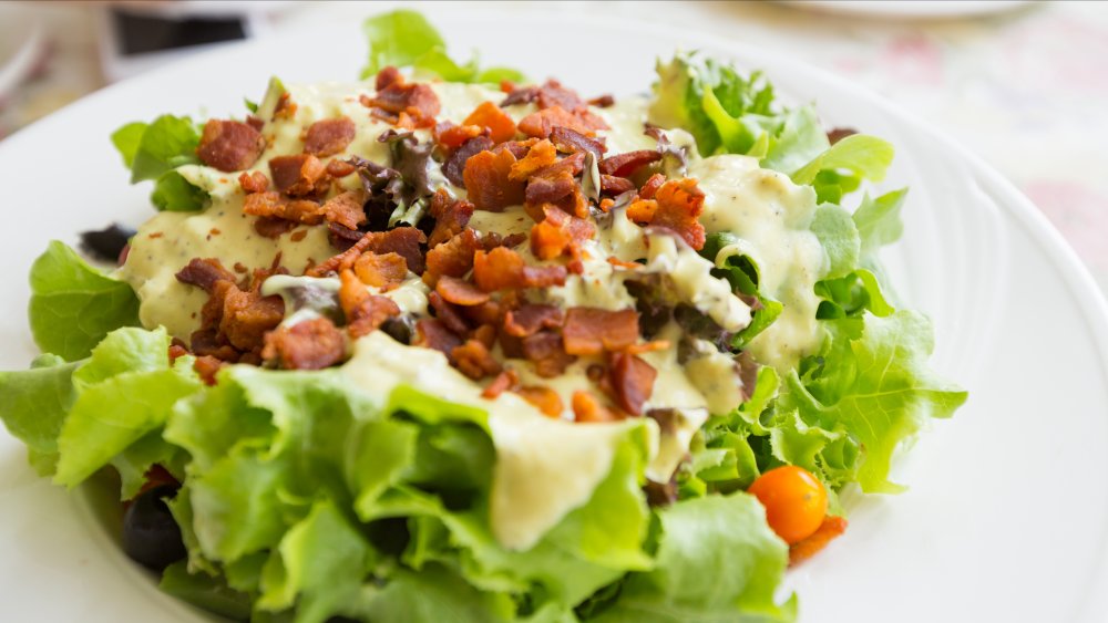 Caesar salad with bacon bits