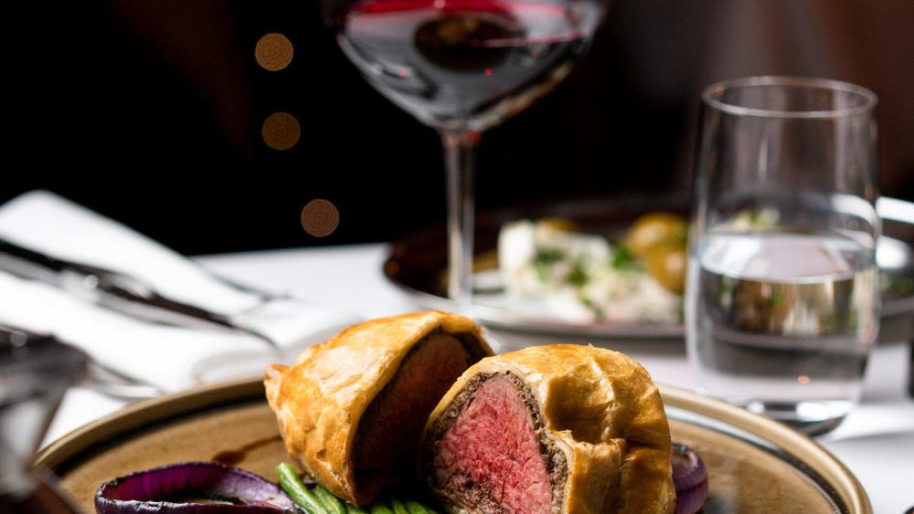 Red wine with beef Wellington