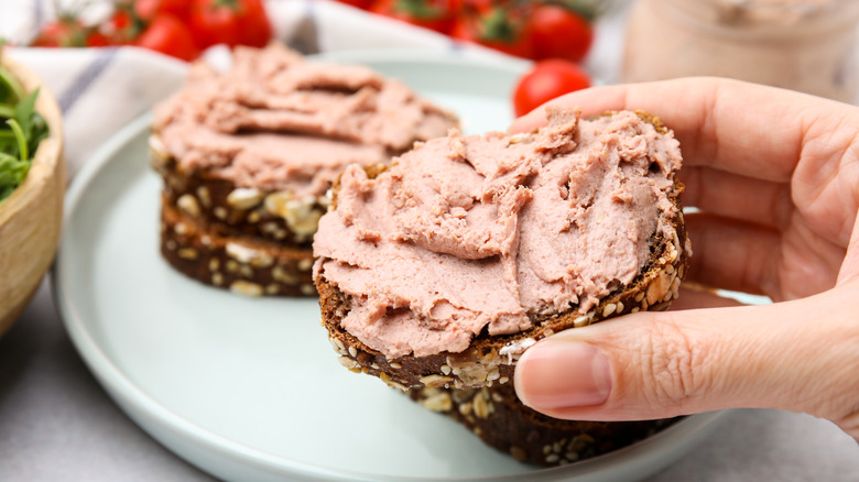 liverwurst on toast