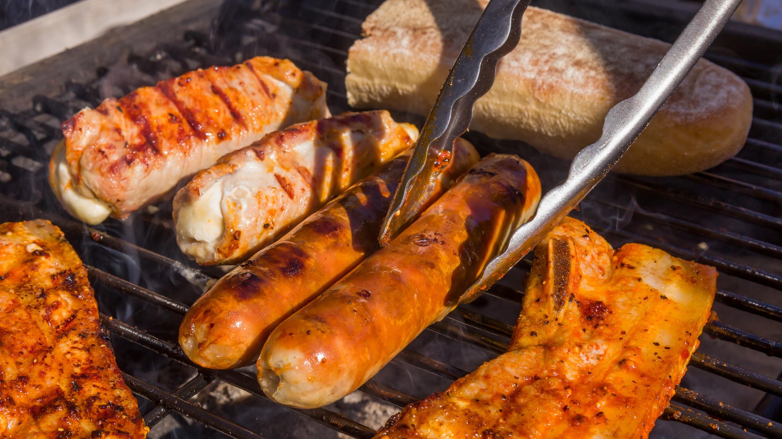 Grill Buying Guide: 6 Things to Consider Before Buying a Grill