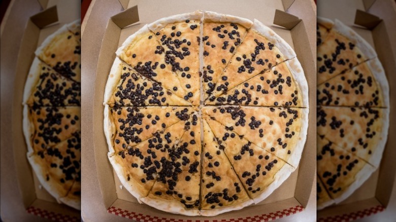 chocolate chip dessert pizza