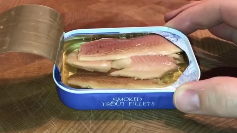 opened can of smoked trout