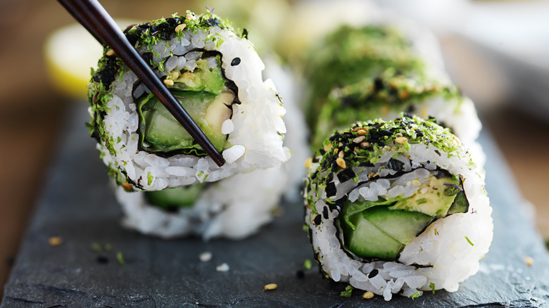 Veggie sushi roll 