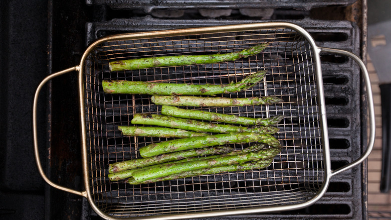 Asparagus in grill basket