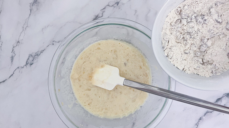 wet and dry muffin ingredients