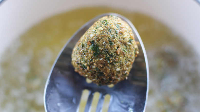 falafel balls ready for frying